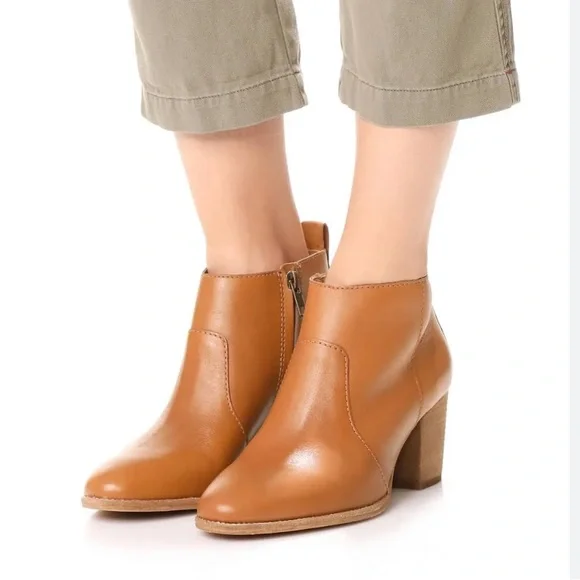 Madewell The Brenner Boot in Brown Leather SZ 8 | Leather Booties - Picture 1 of 14